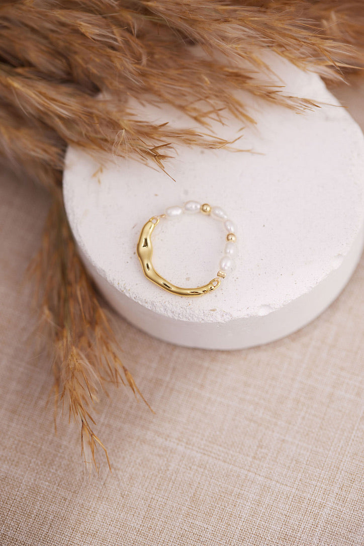 Sunlit Wave Ring