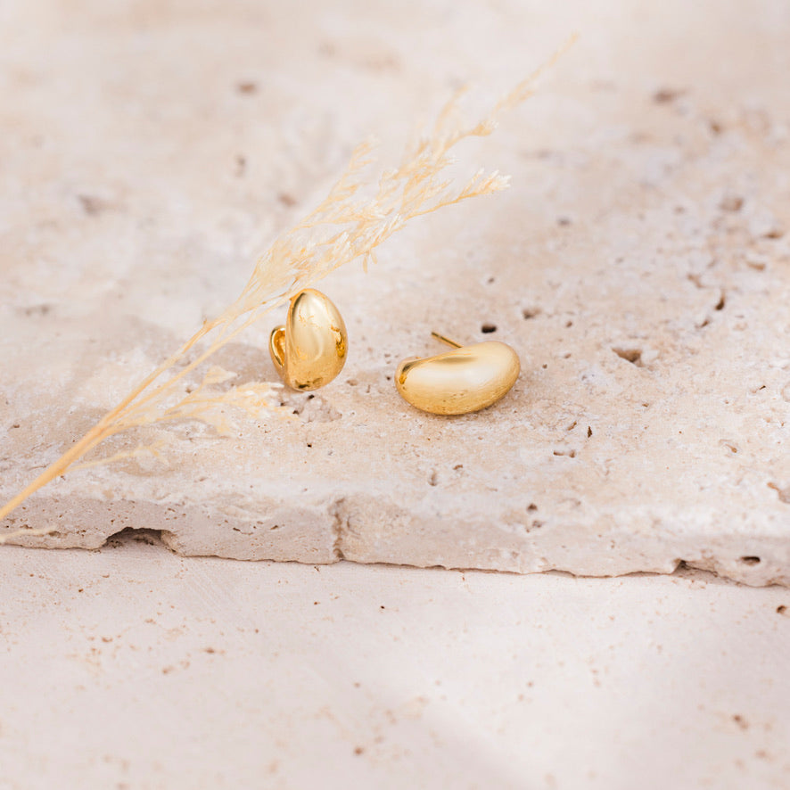 Honey Curve Earrings
