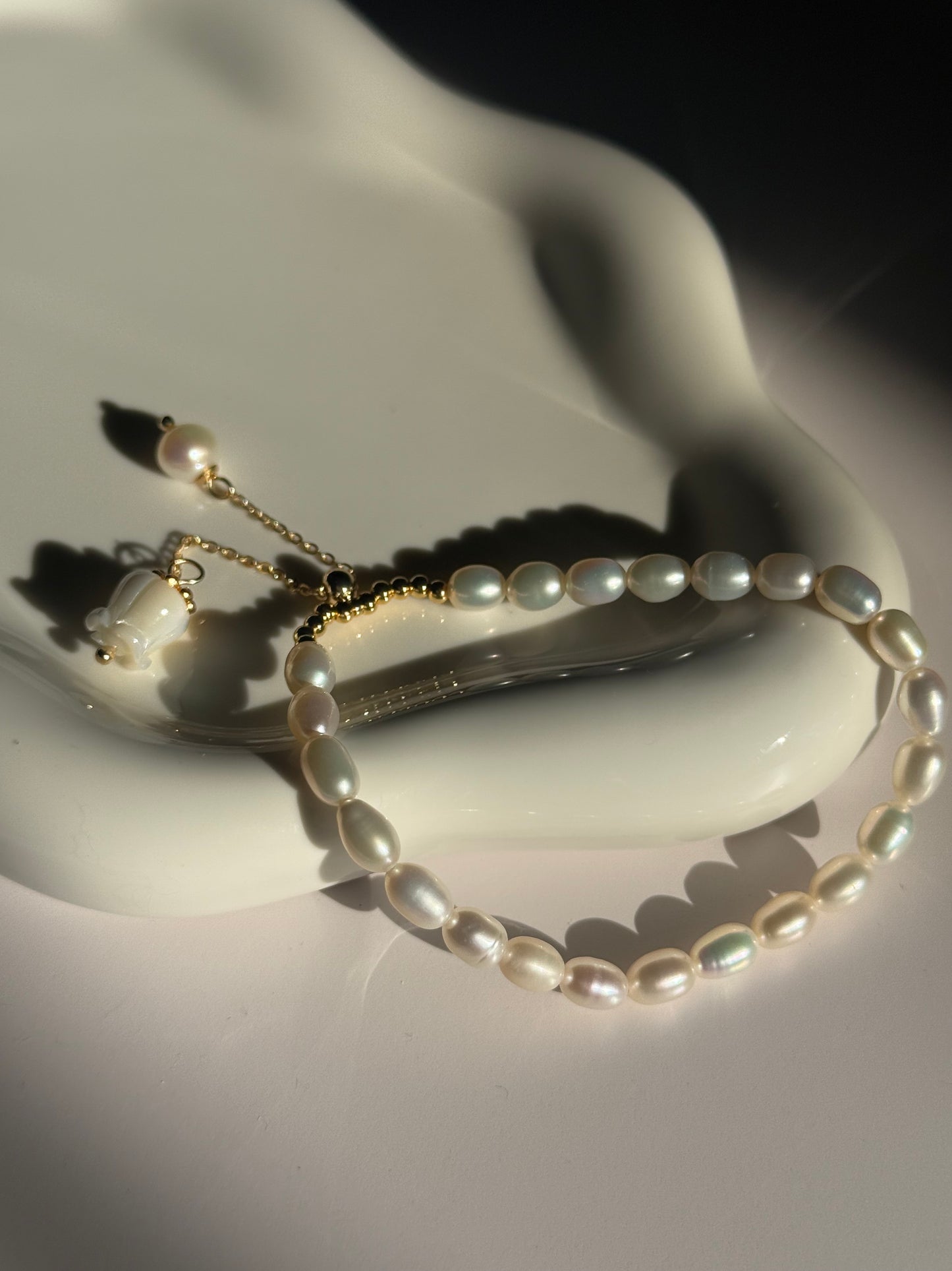 Rose Pearl Bracelet