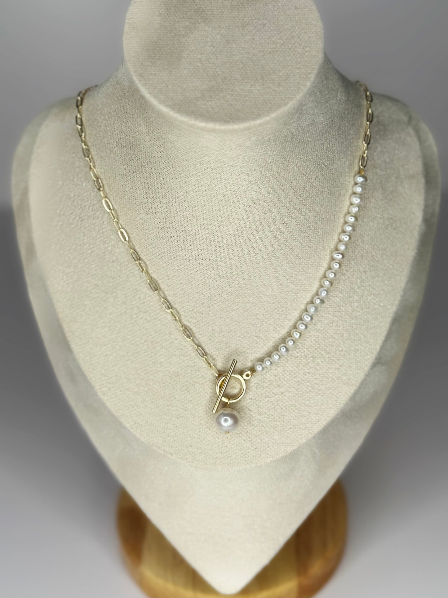 Luxe Loop Necklace
