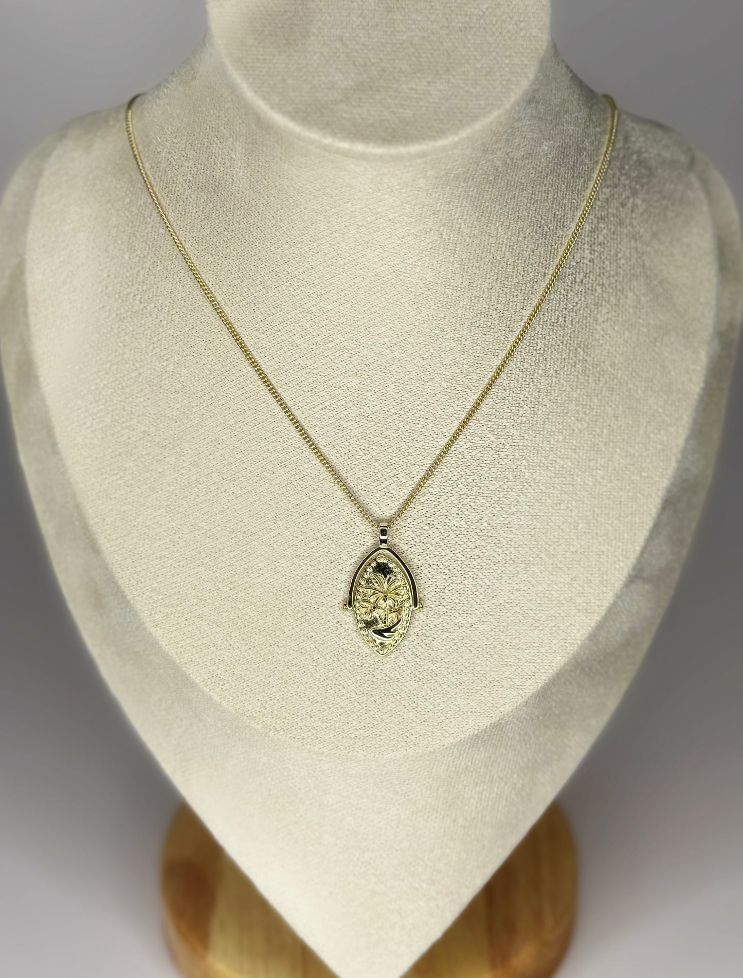 Tropical Twist Necklace