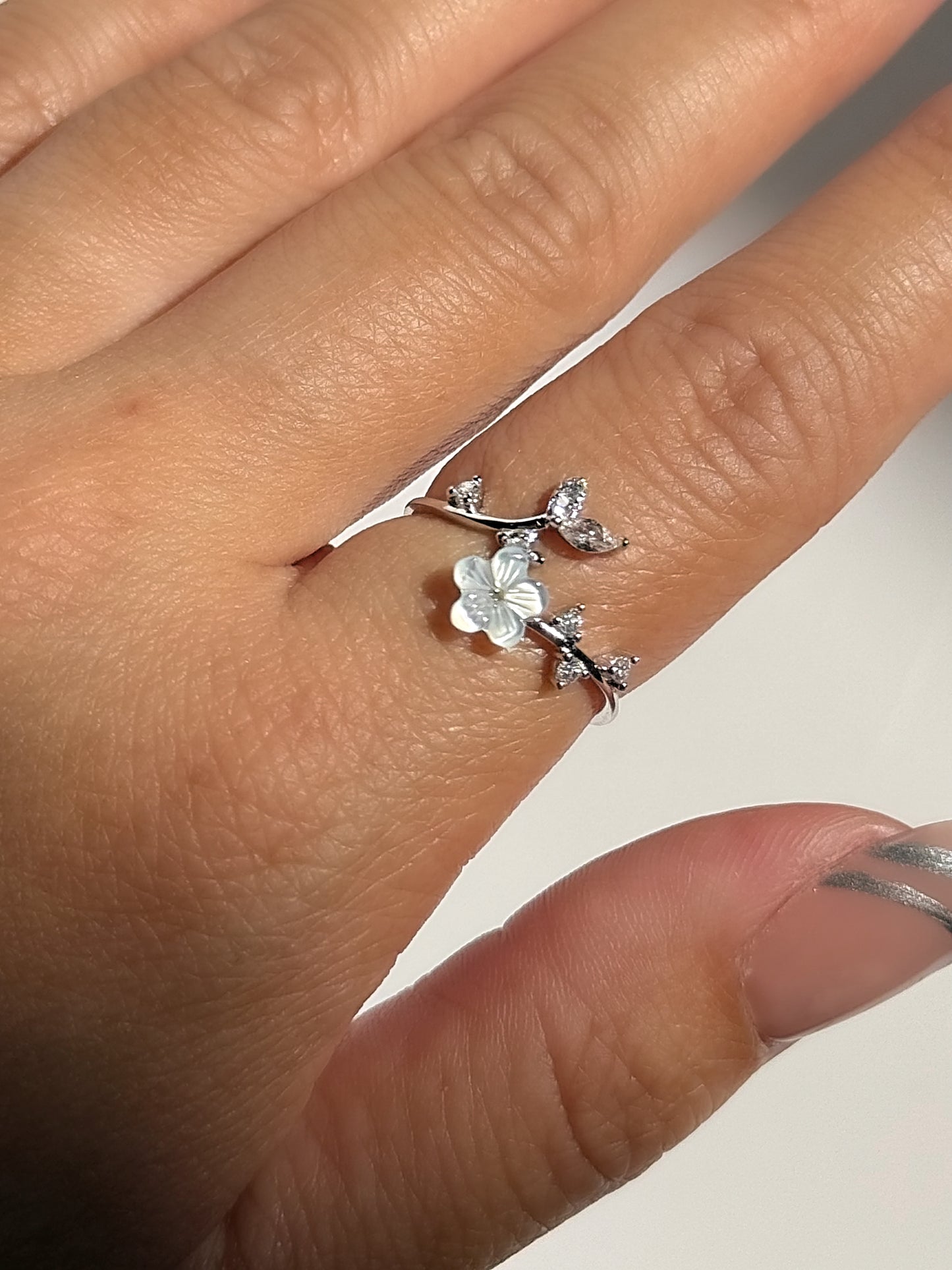Whispering Leaf Ring