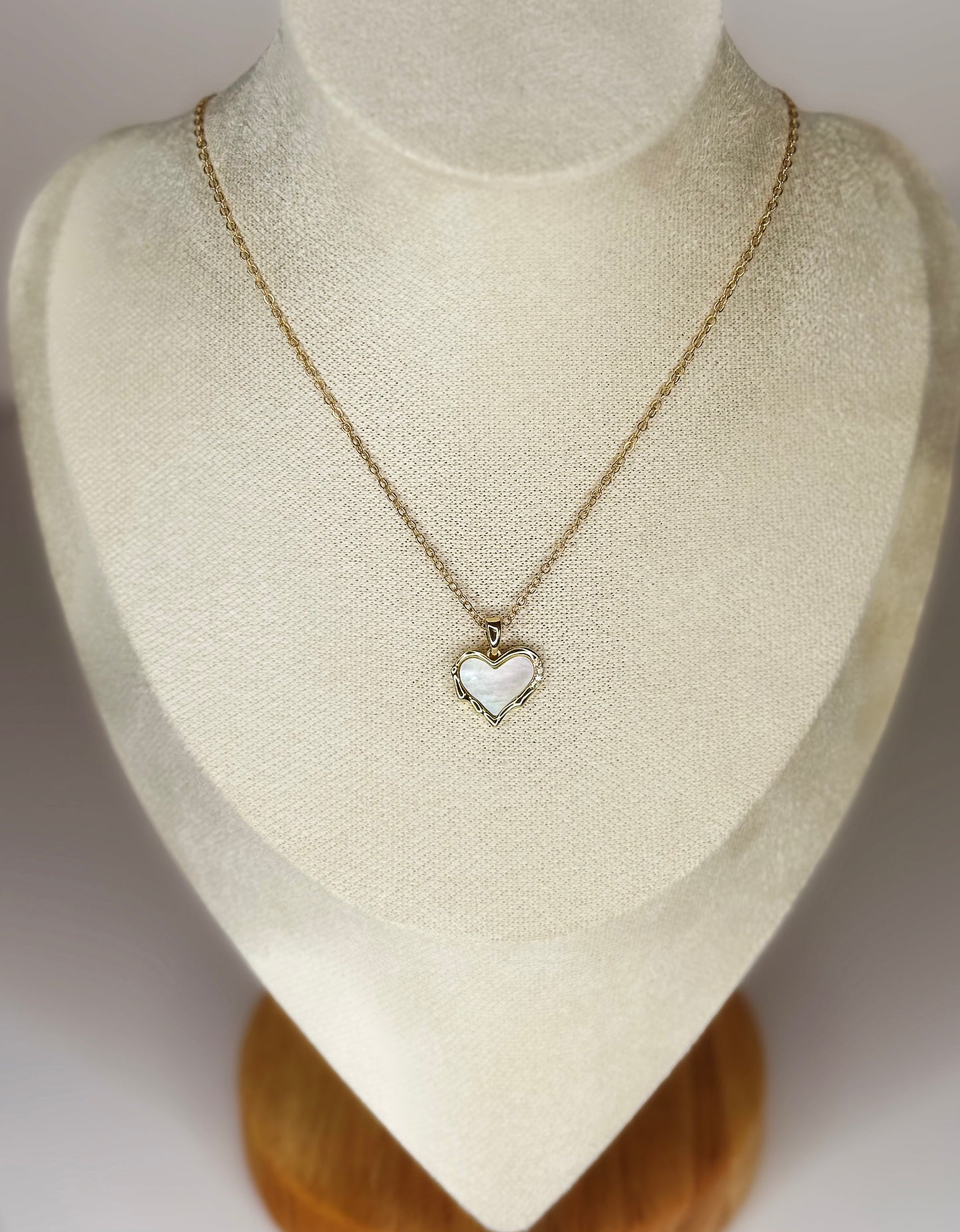 Elysia Heart Necklace