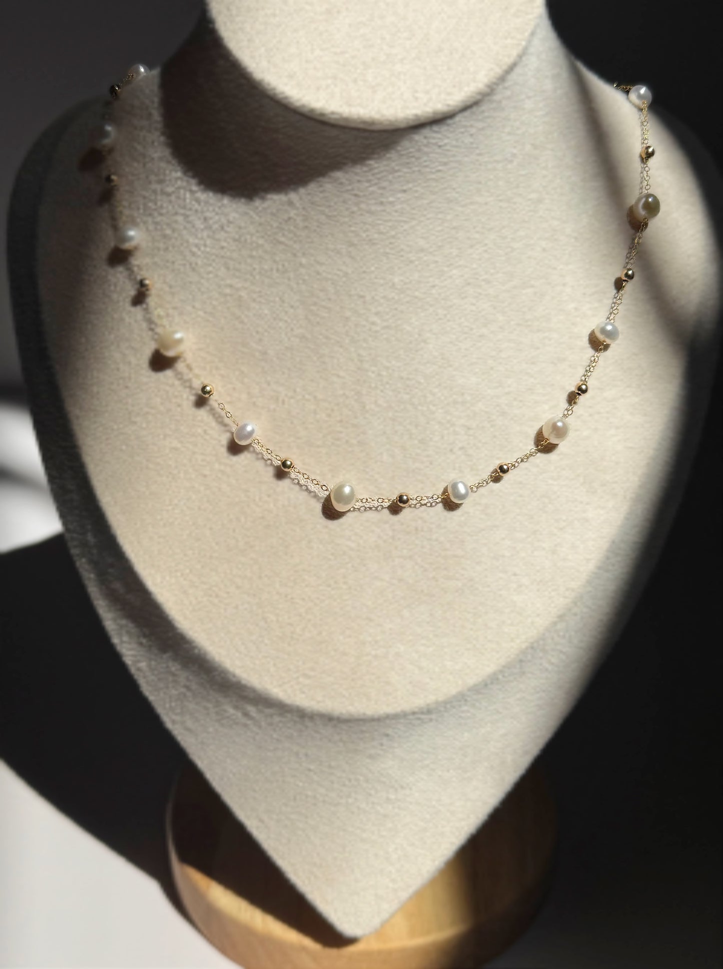 Vela Pearl Necklace