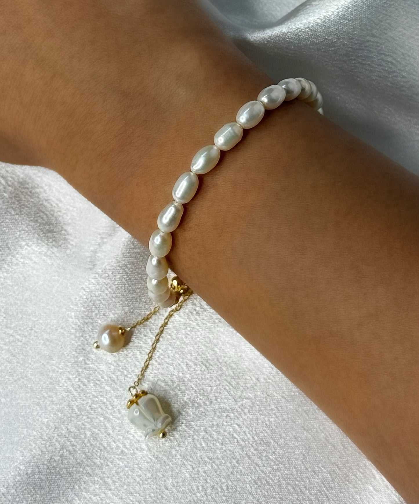Rose Pearl Bracelet