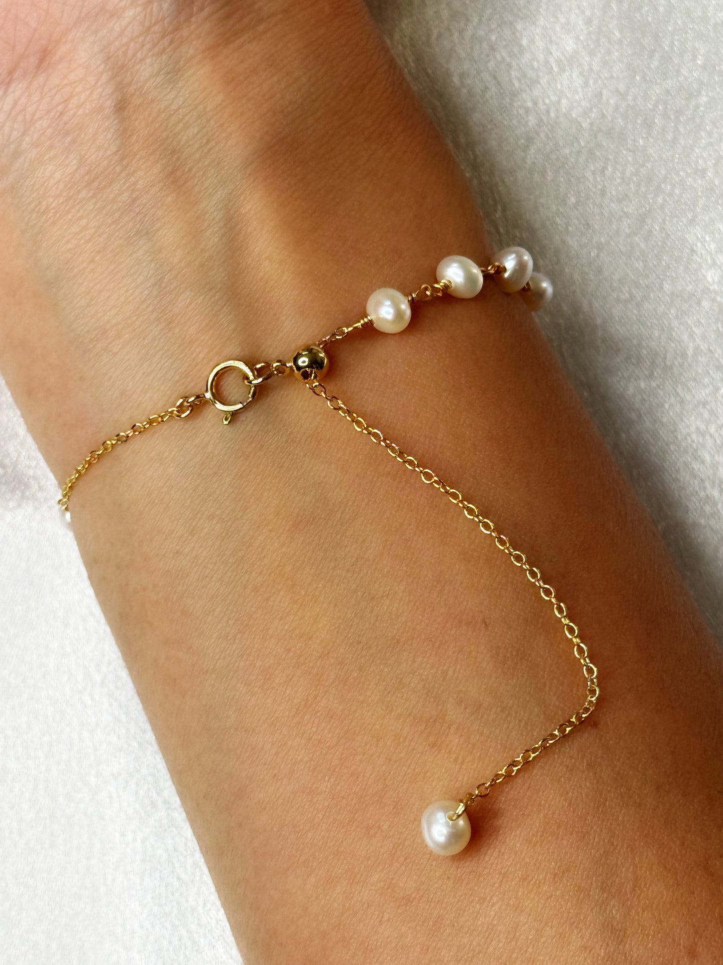 Glistening Jade Bracelet