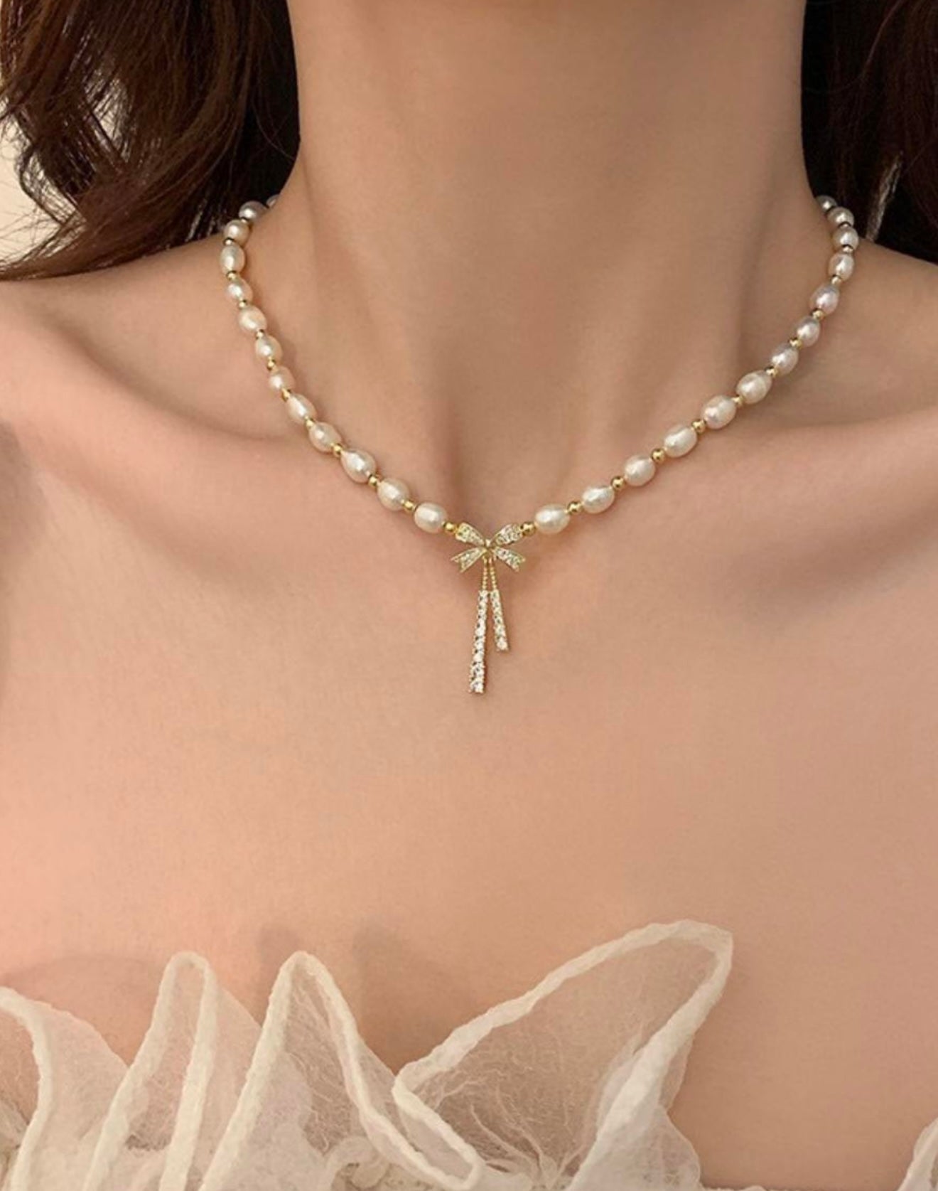Duchess Bow Necklace