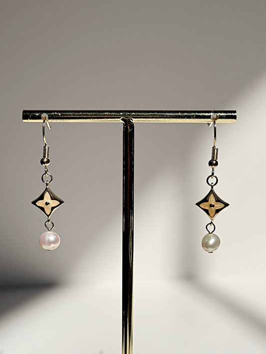 Petal Pearl Earrings