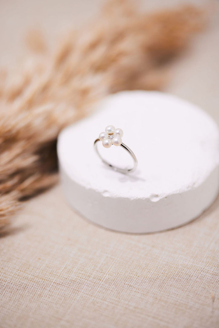 Daisy Sparkle Ring