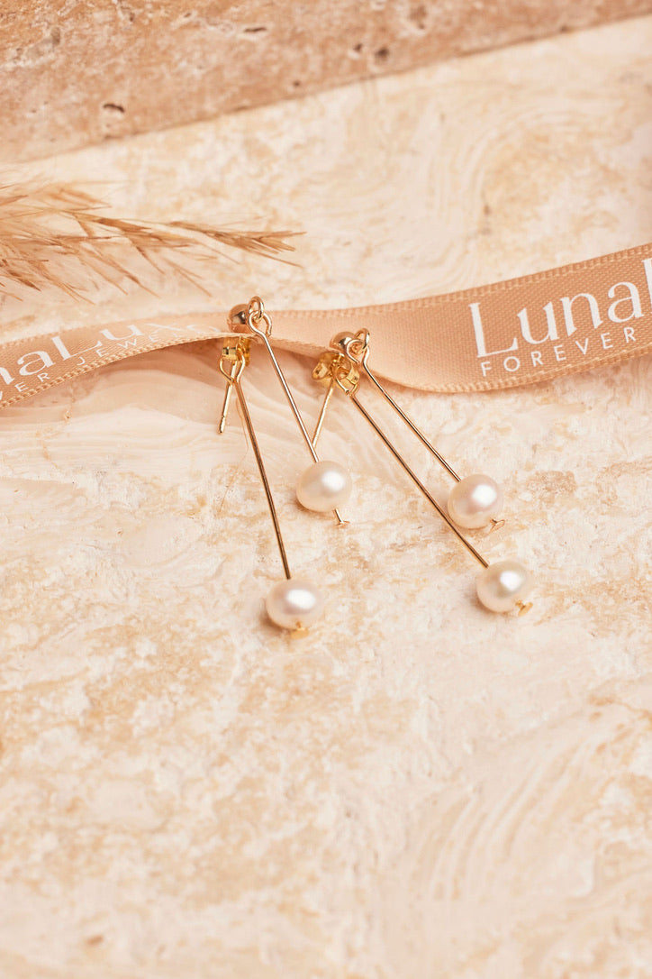Vienna Pearl Earrings
