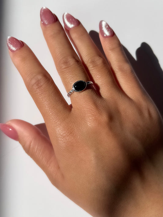 Thalia Embrace Ring