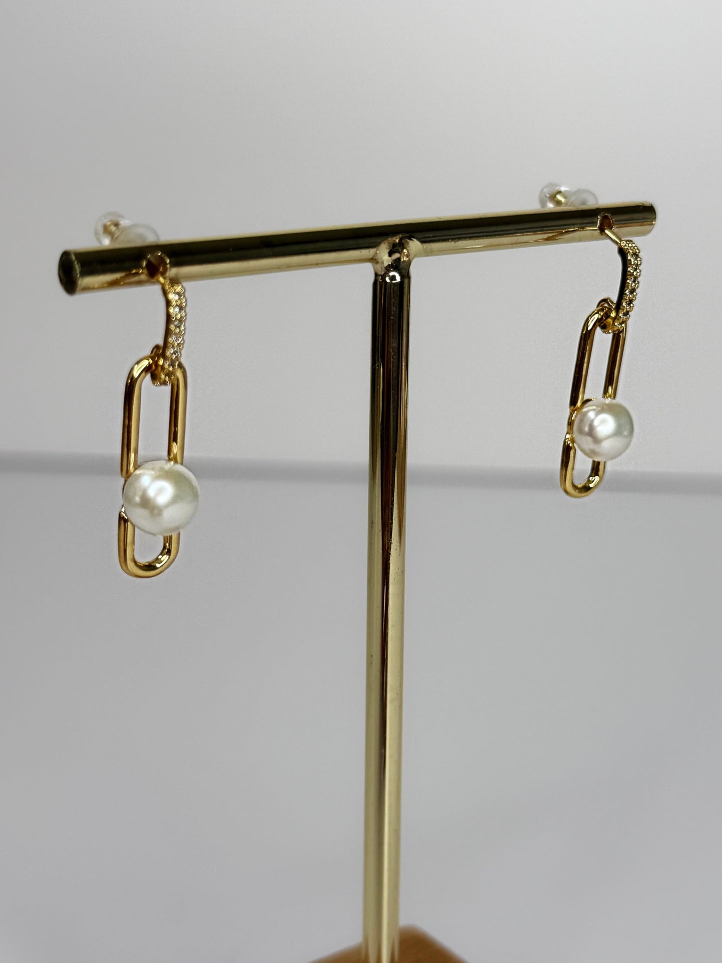 Liora Pearl Earrings