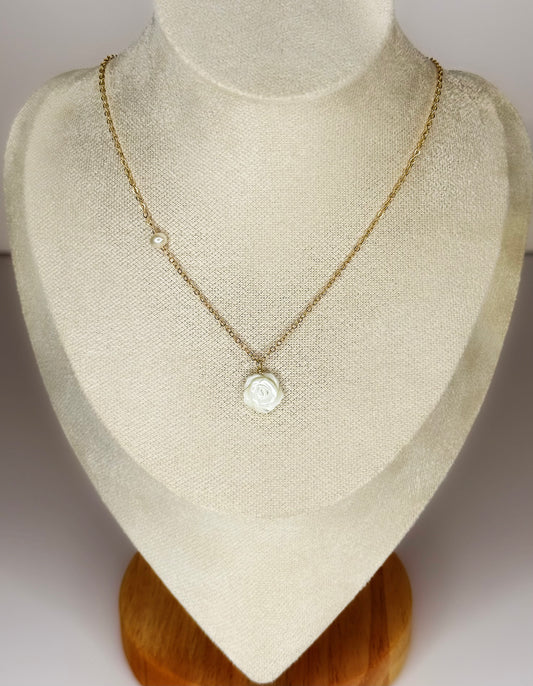 Ivory Bloom Necklace