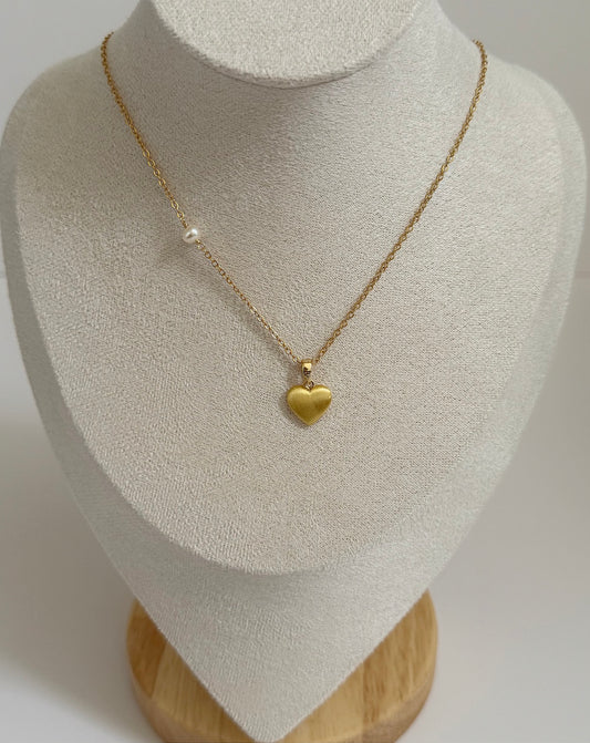 Amora Necklace