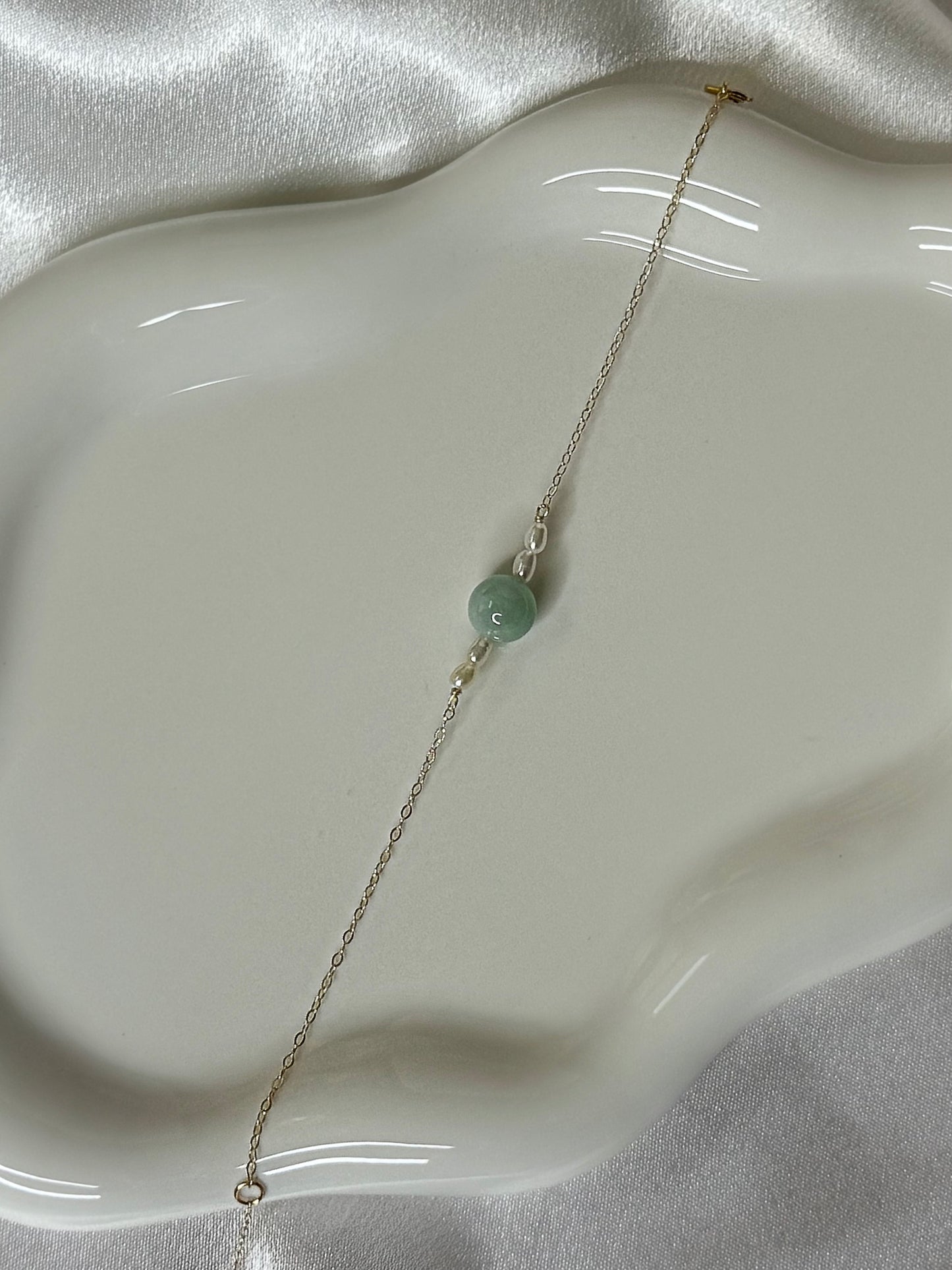Gold-Filled Natural Jade bracelet – Unique, Natural Style