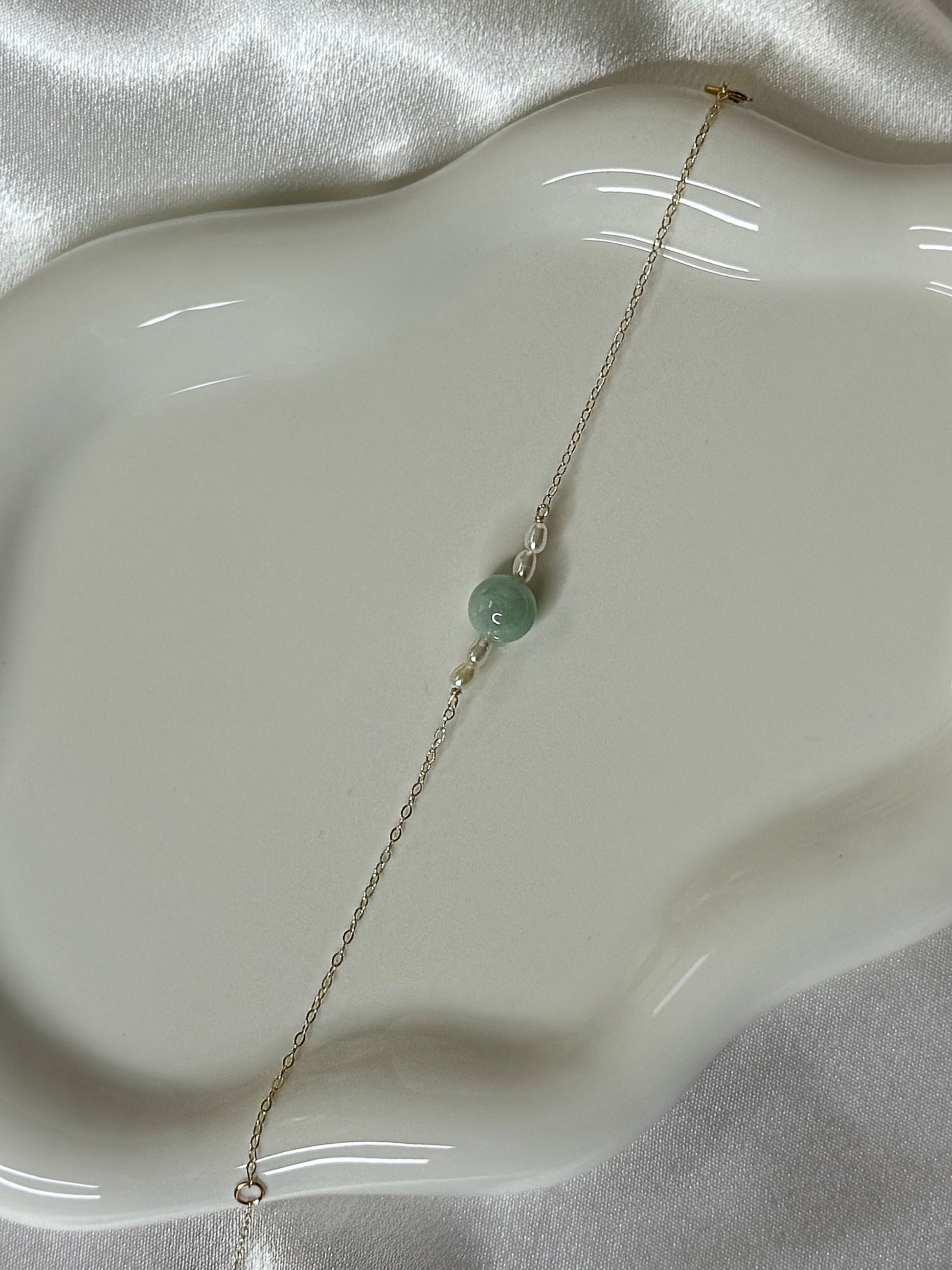 Gold-Filled Natural Jade bracelet – Unique, Natural Style