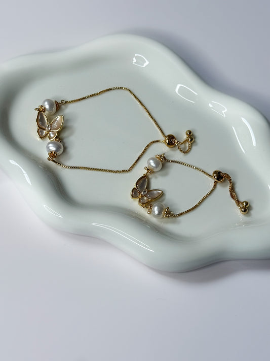 Minimalist Gold-Plated Freshwater Pearl Bracelet – Everyday Luxury