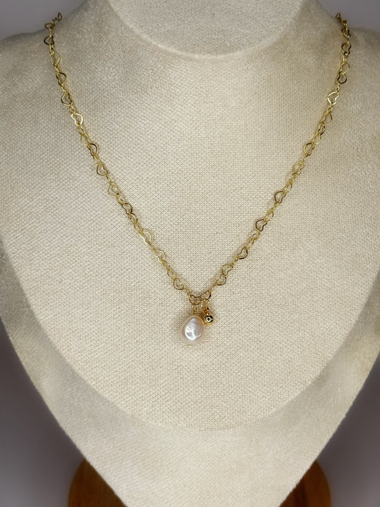 Gold-Plated_Freshwater_Pearl_Necklace_Heart Chain