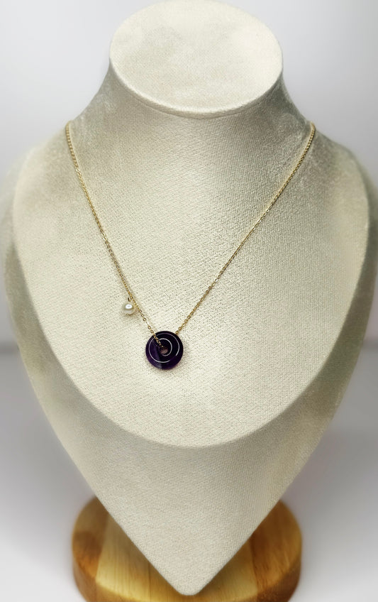 Gold-Plated_Natural_Amethyst_Necklace_Elegant_Modern_Design