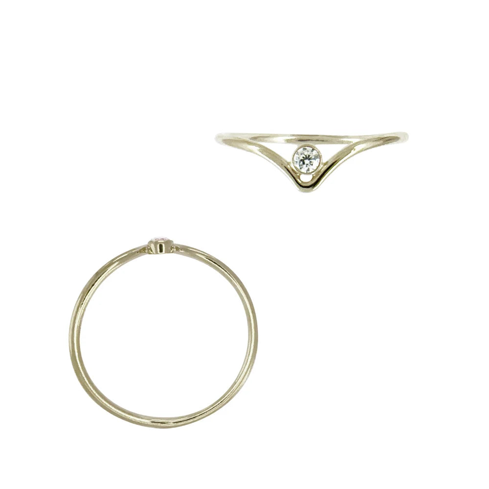 Chevron Ring with CZ Diamond