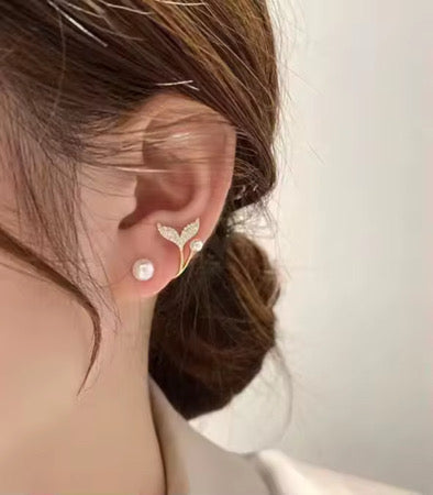 Cora Pearl Earrings